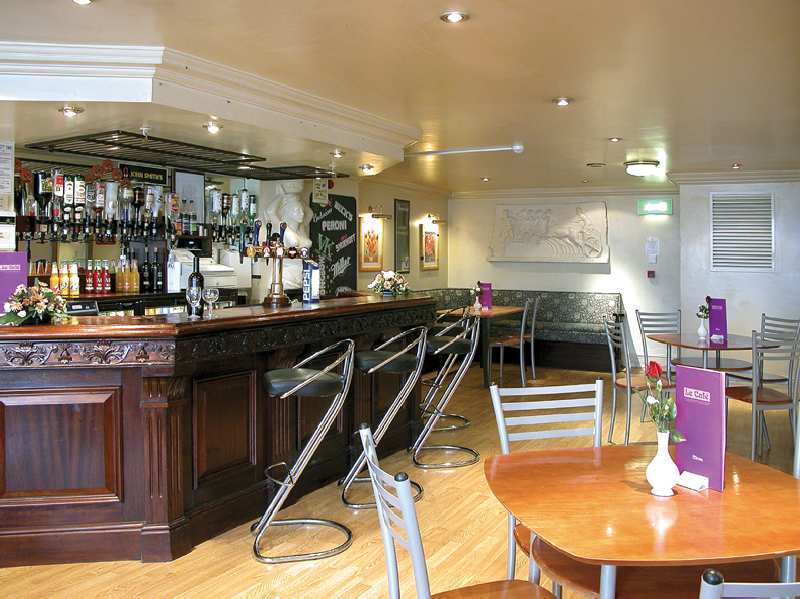 The Ashley Hotel Hale  Restoran fotoğraf